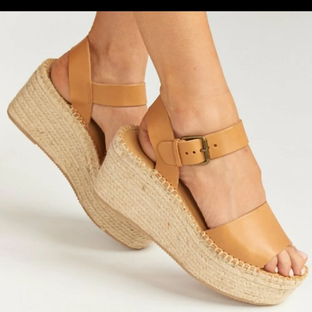 Soludos Wedges - Picture 2 of 15